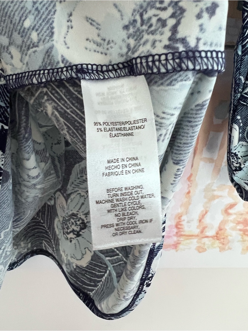 Jones New York Navy and Light Blue Floral Blouse Size Large - Picture 5 of 6